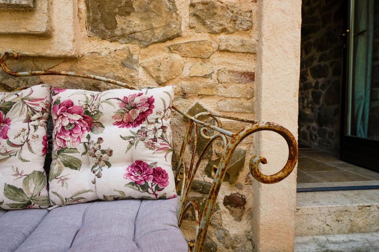 Inn Piazza In Montemerano, The Heart Of Tuscany 外观 照片